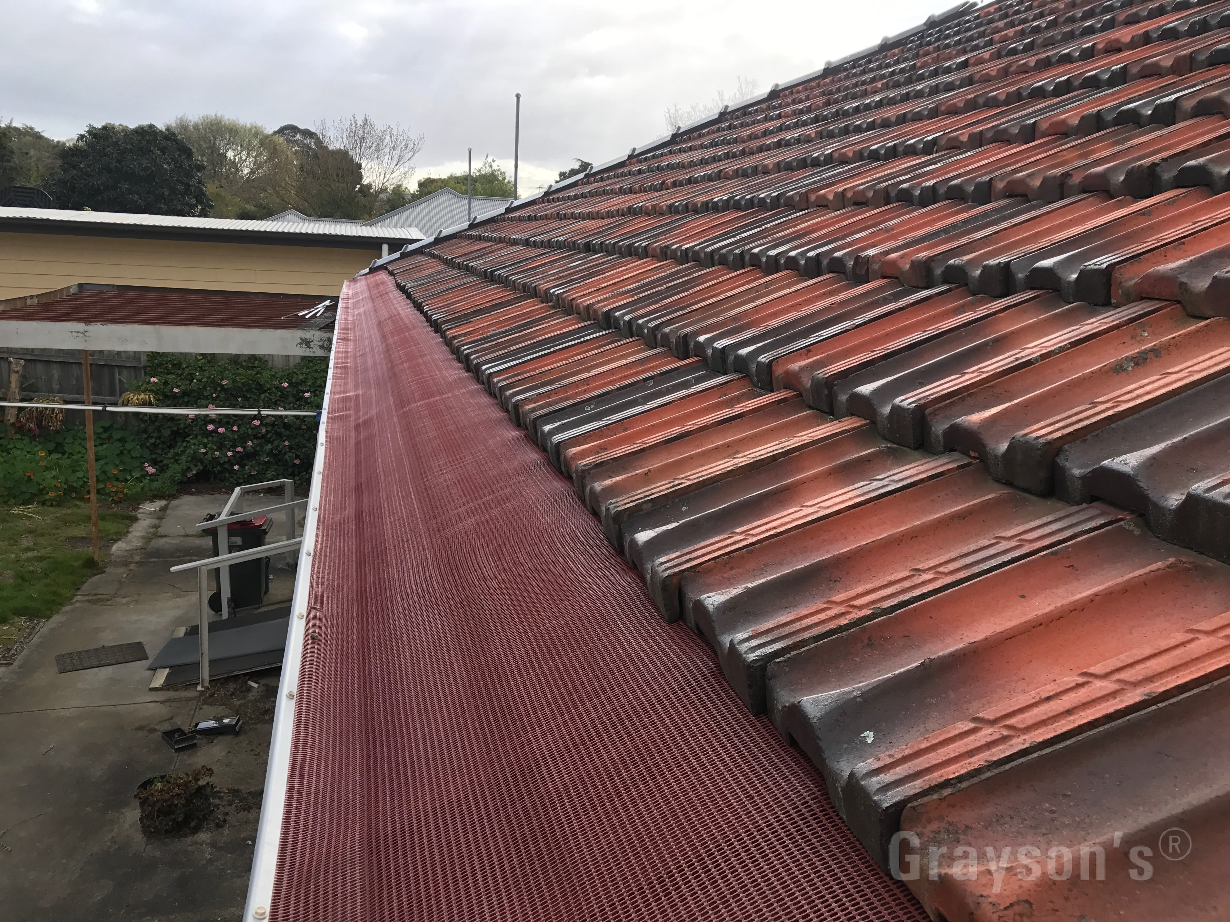 Gutter protection tiled roof leaf guard